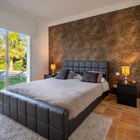 Holiday home Maison De Luxueuse